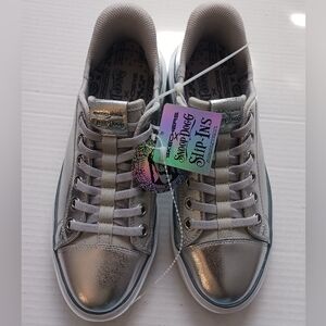 Skechers SLIP-INS Silver Sneakers , Snoop Dogg Ed. WOMENS Size 9 NWT